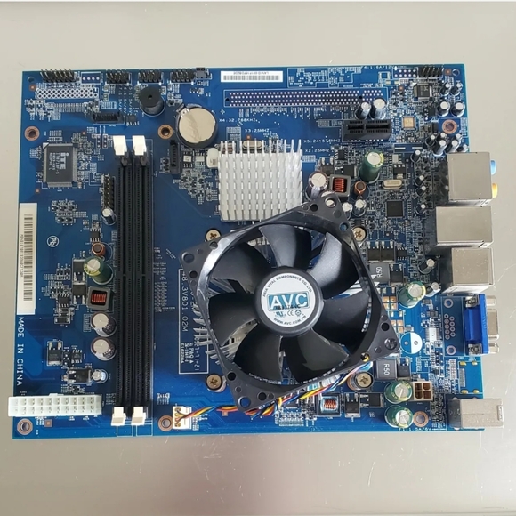 Motherboard - Picture 2 of 3